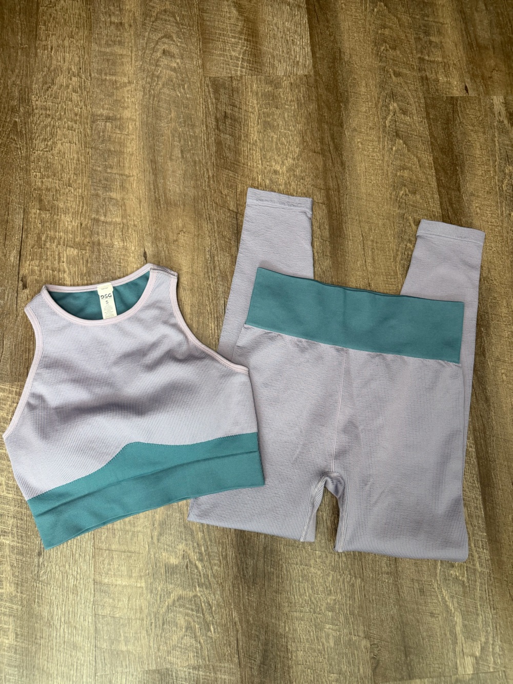 DSG Lavender Ribbed Sports Bra/Top with Teal Lining and Matching Leggings